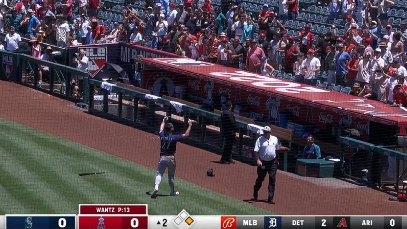 Jesse Winker Flipping Off Angels Fans